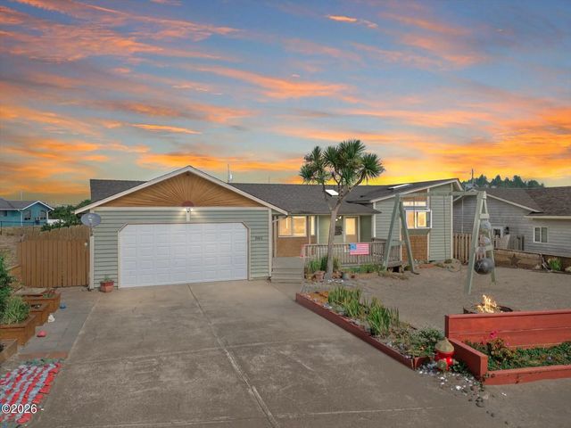 2002 Nw Bridgeview  Drive, Waldport