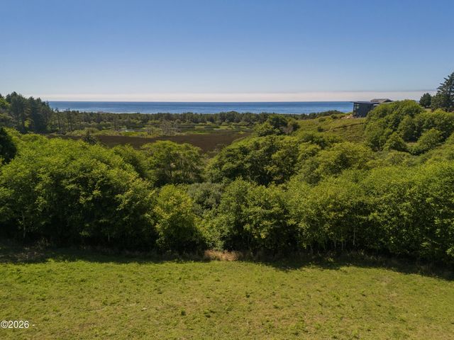52  Pelican Point, Neskowin