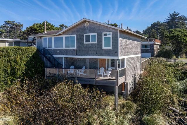 7115 Neptune Avenue, Lincoln Beach