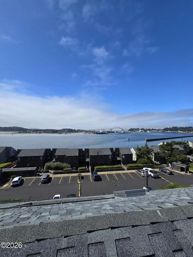 1000 Se Bay Boulevard (k-12) #537-637, Newport
