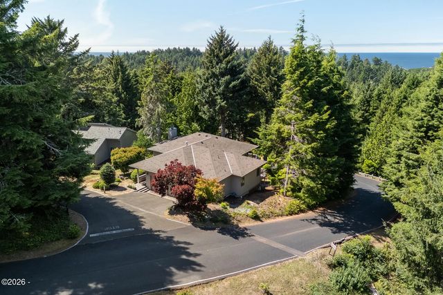 488 Lookout Drive, Lincoln City
