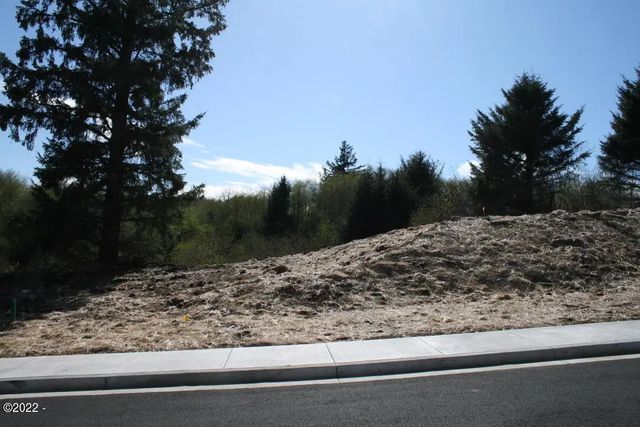 2762 Ne 55th Place, Lincoln City