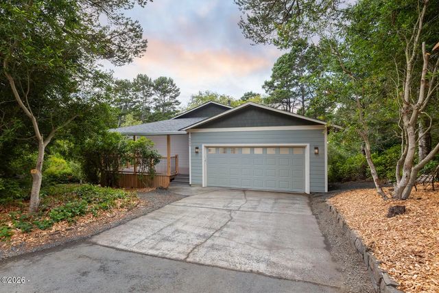 5955 Balboa Avenue, Lincoln City