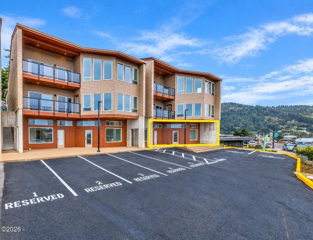 470 Highway 101 201, Yachats
