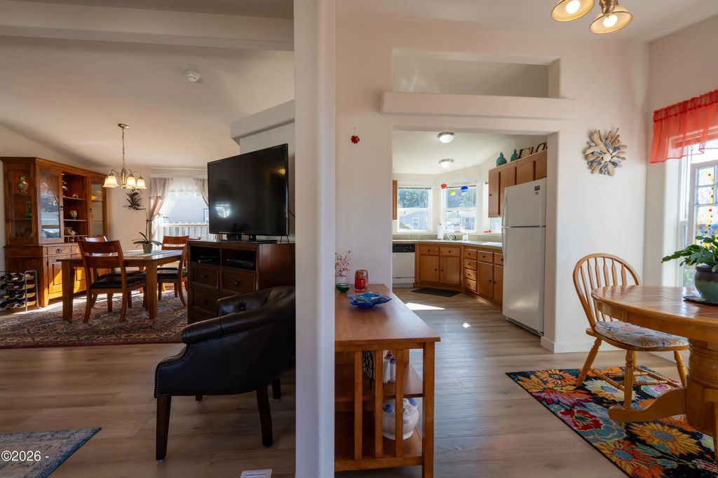 Interior at 3835 Summit Ridge Circle, Depoe Bay, Oregon