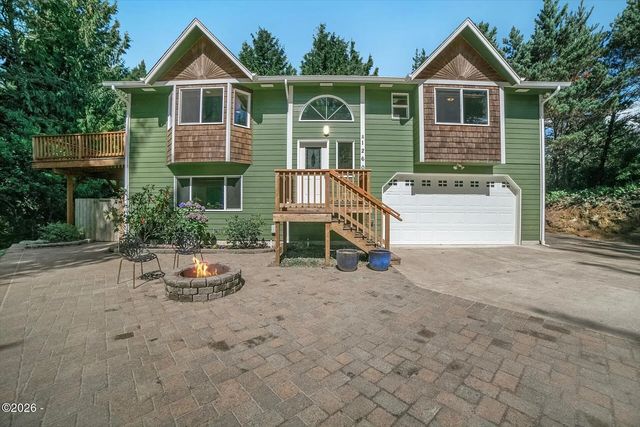 1260 Sw Chad Drive, Waldport