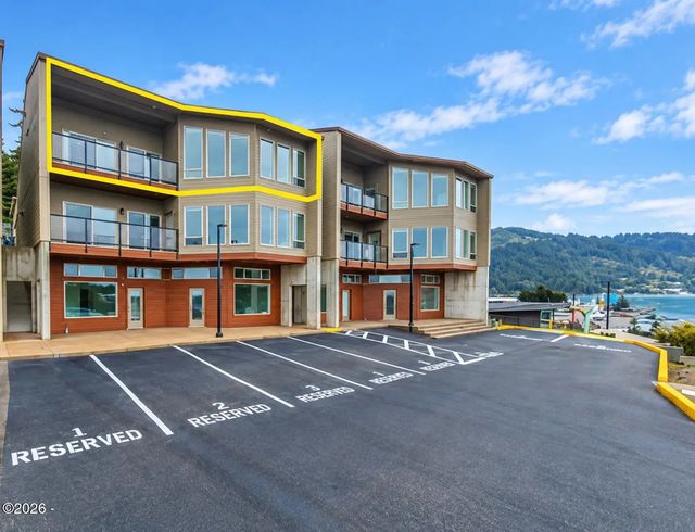 470 Highway 101 103, Yachats