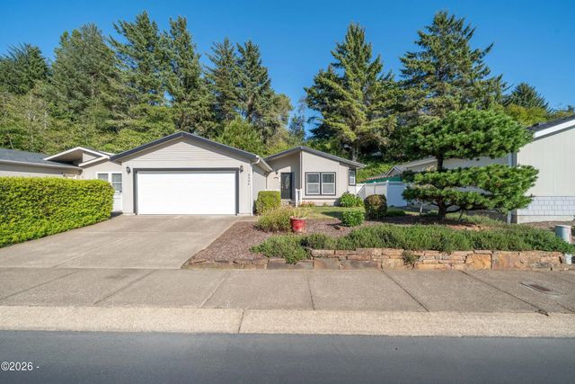 4396 Se Heron Loop, Lincoln City