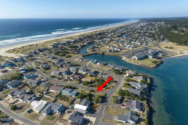 1901 Nw Beachview Drive, Waldport