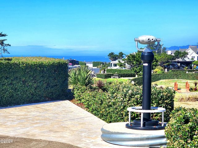 6225 N Coast Highway 117, Newport