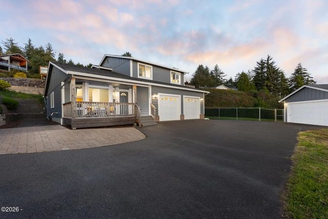 821 Se Vista Drive, Newport