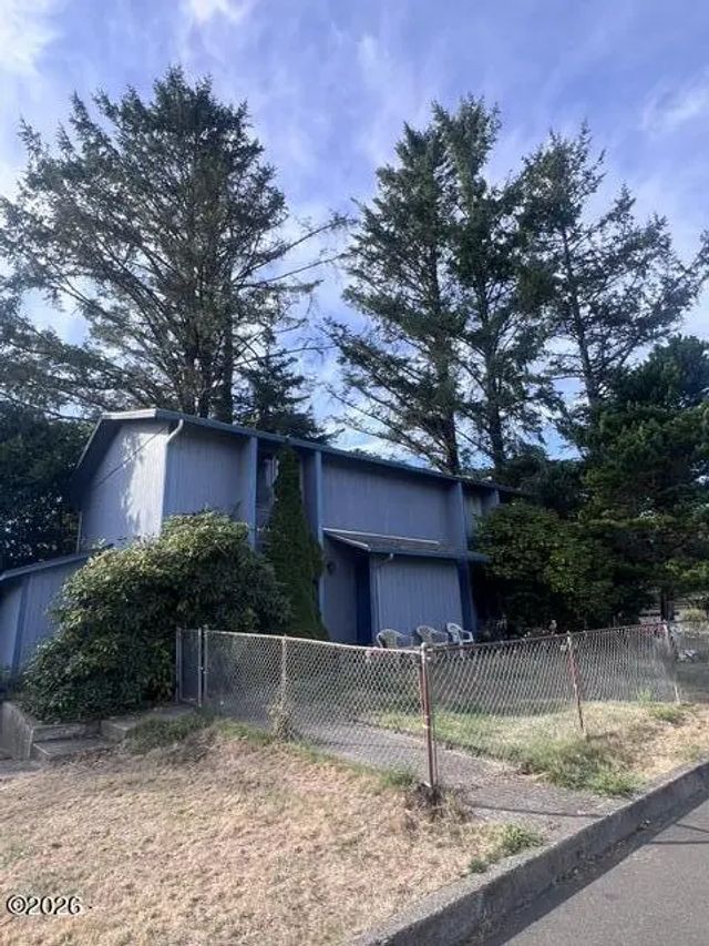 3217 Ne Tide Avenue, Lincoln City