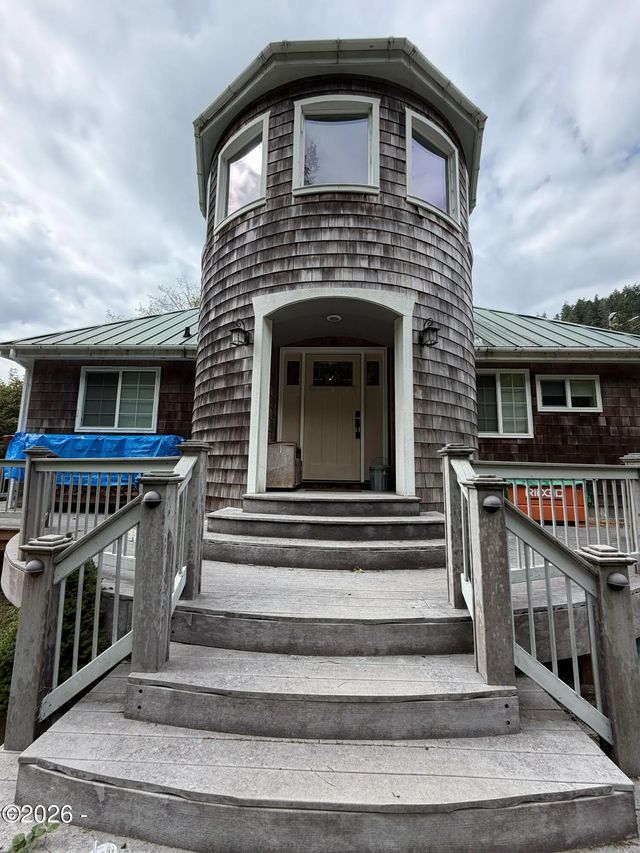 411 E Aldersprings Rd Road, Waldport