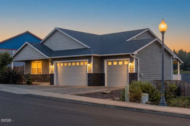 5294 Ne Voyage Avenue, Lincoln City