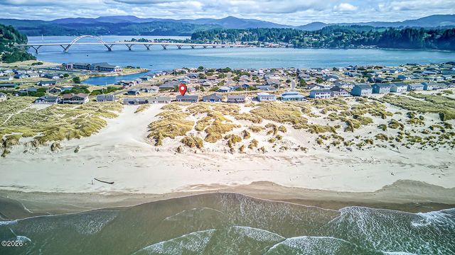 310 Nw Oceania Drive, Waldport