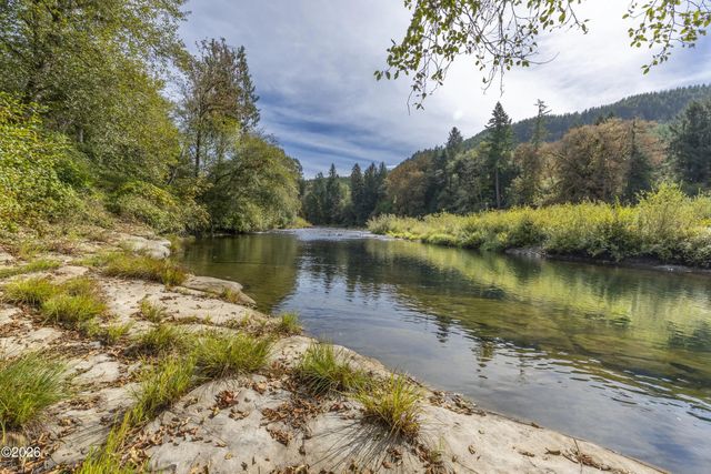 7070 Logsden Road, Logsden