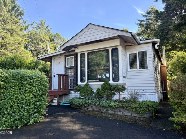 3700 N Hwy 101   87, Depoe Bay