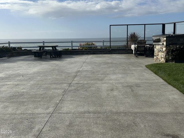 6225 N Coast Highway Lot 140, Newport