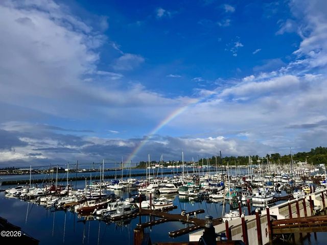 1000 Se Bay Boulevard M11, Newport