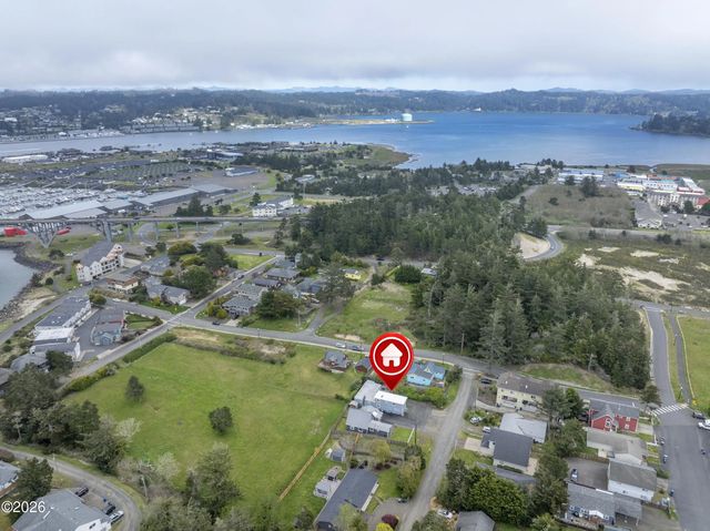 220 Sw 29th Street, Newport