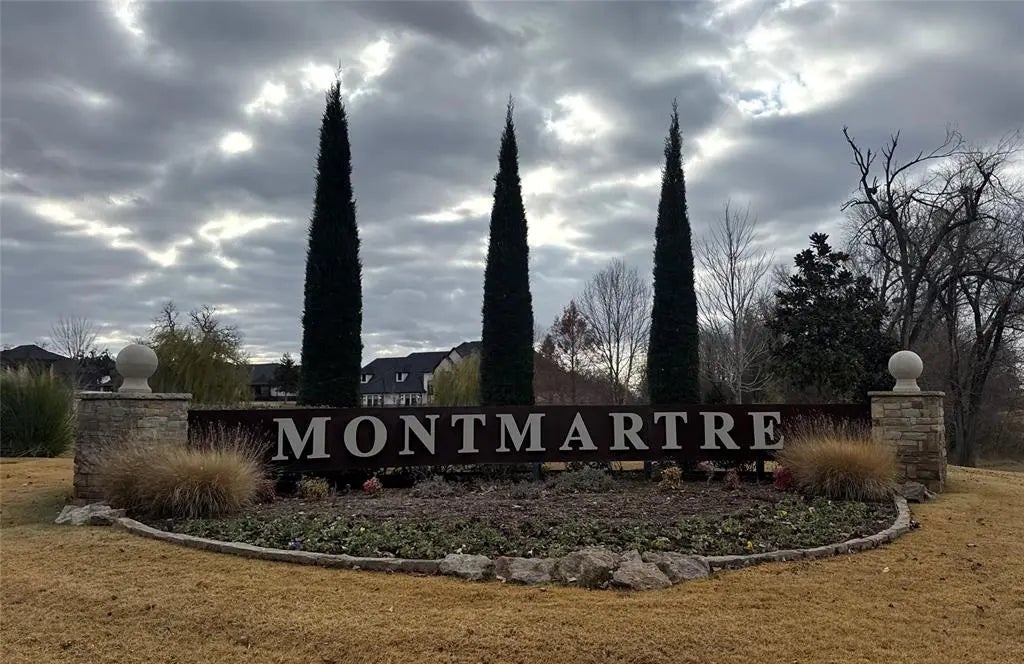 Land Real Estate for Sale located in the neighborhood of Montmartre II, in the city of Edmond, OK