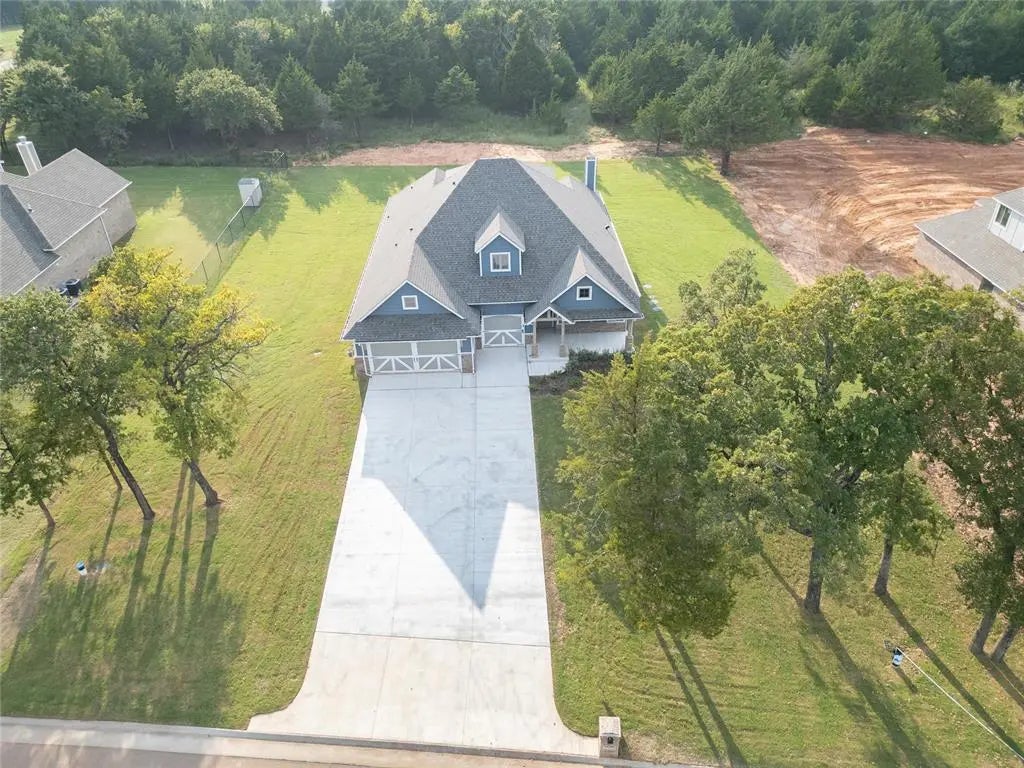 Residential Real Estate for Sale located in the neighborhood of Cordillera Ranch, in the city of Edmond, OK