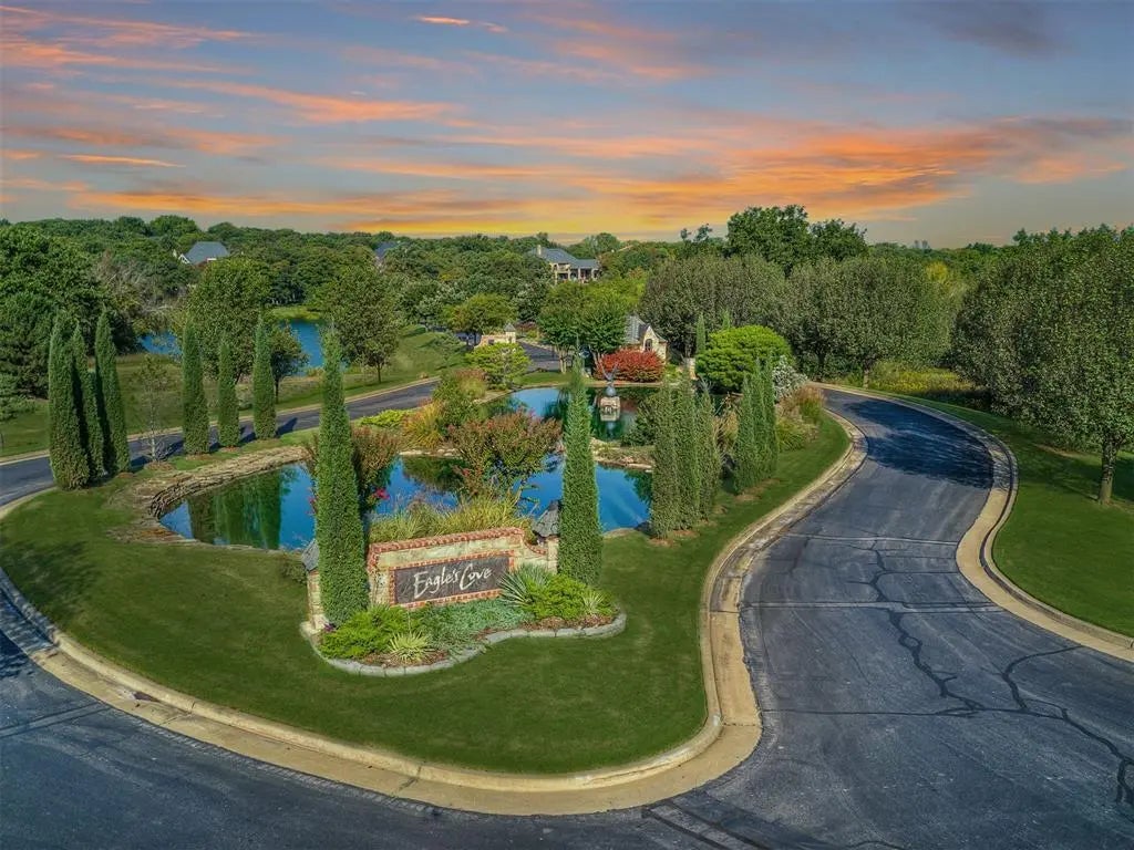 Land Real Estate for Sale located in the neighborhood of Eagles Cove, in the city of Edmond, OK