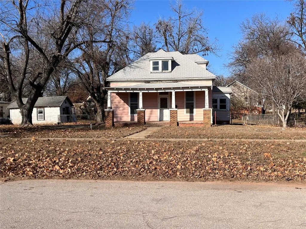 1008 W Colorado Street, Chickasha, OK, 73018 For Sale
