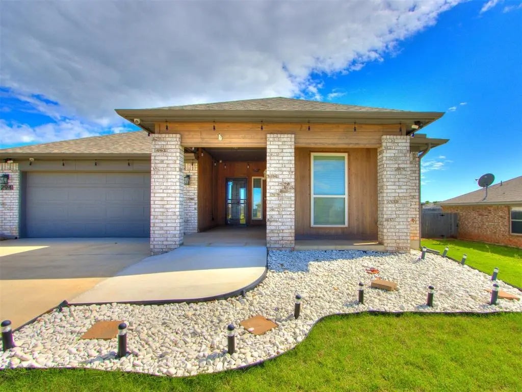 MLS #1159539 for Sale at 294 Emmy Jean Drive, in the city of Blanchard, 73010