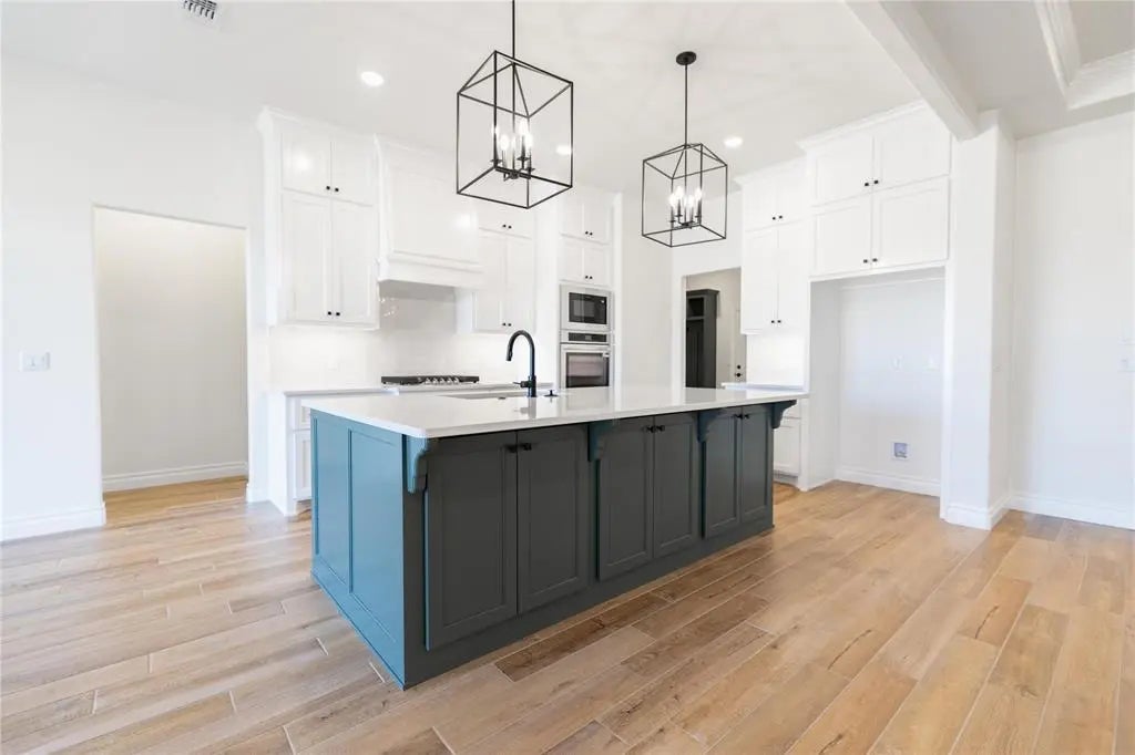 MLS Number 1159597 in the city of Oklahoma City Homes for Sale by Ashleaf Farms, the zipcode of 73173