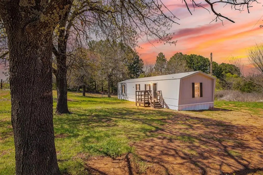 Residential Real Estate for Sale located in the neighborhood of None, in the city of Lexington, OK