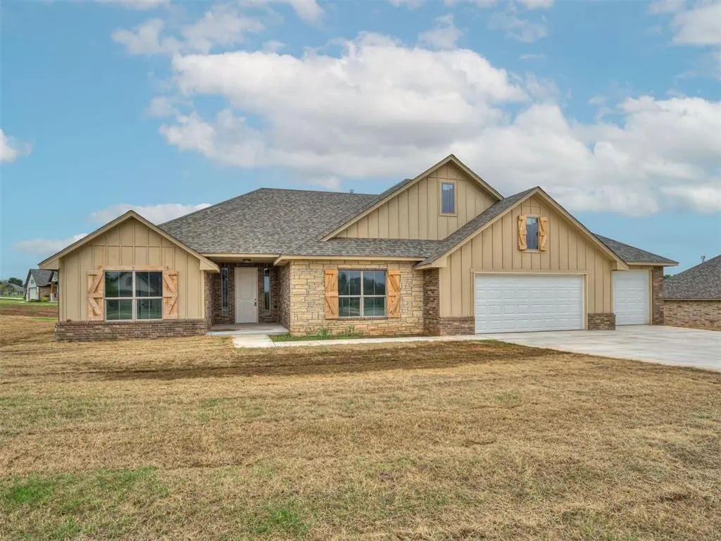 Residential Real Estate for Sale located in the neighborhood of Gentry Crossing Phase 2, in the city of Oklahoma City, OK