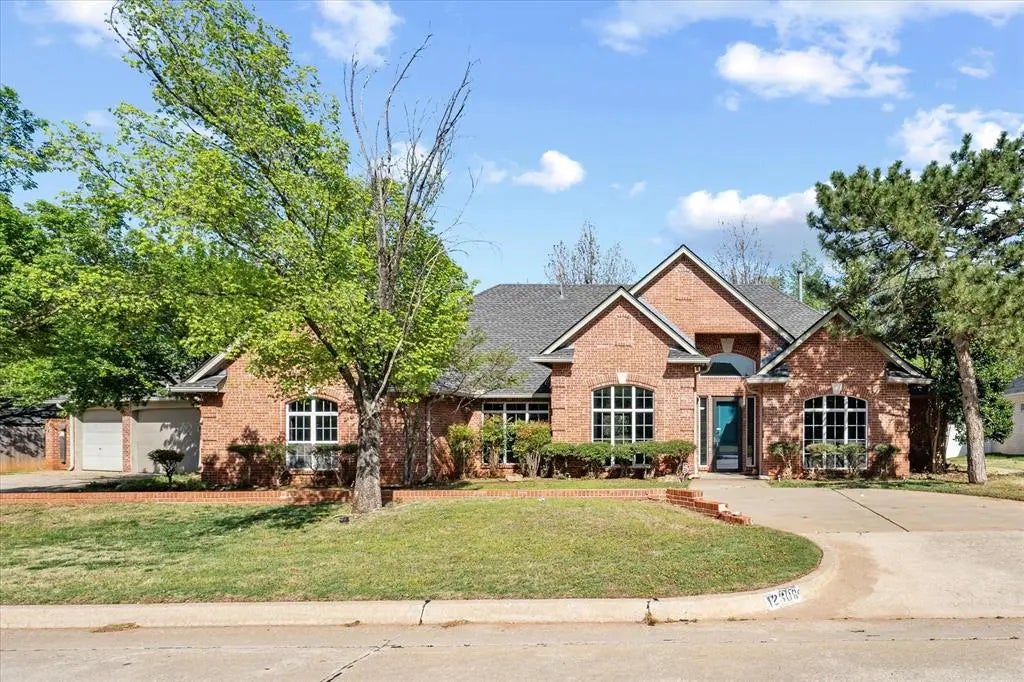 Residential Real Estate for Sale located in the neighborhood of Val Verde West Blks 4 & 5, in the city of Oklahoma City, OK