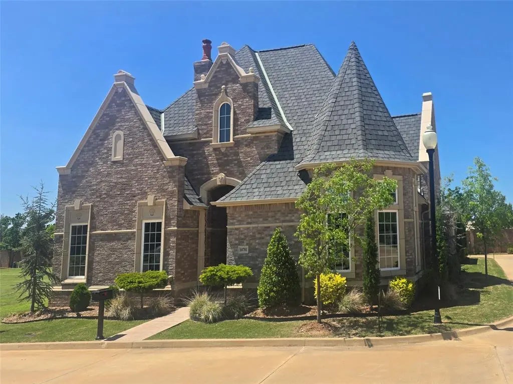 MLS Number 1166649 in the city of Oklahoma City Homes for Sale by Chatenay, the zipcode of 73170