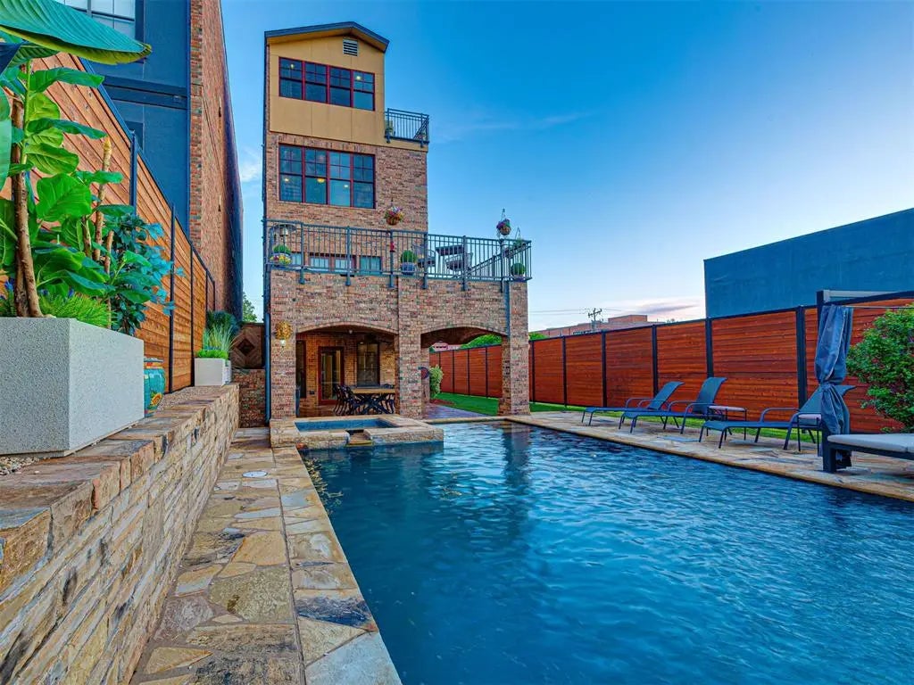 319 Ne 1st Street, Oklahoma City