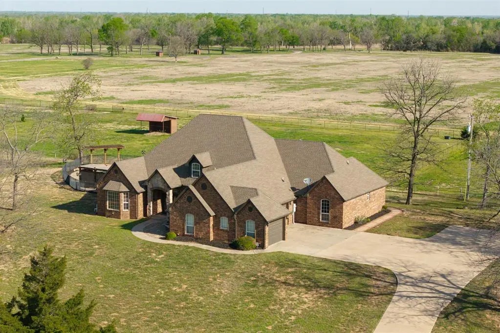 Norman Real Estate - MLS # 1167919, Residential real estate for Sale in 8-J Ranch, MLS Listings # 1167919