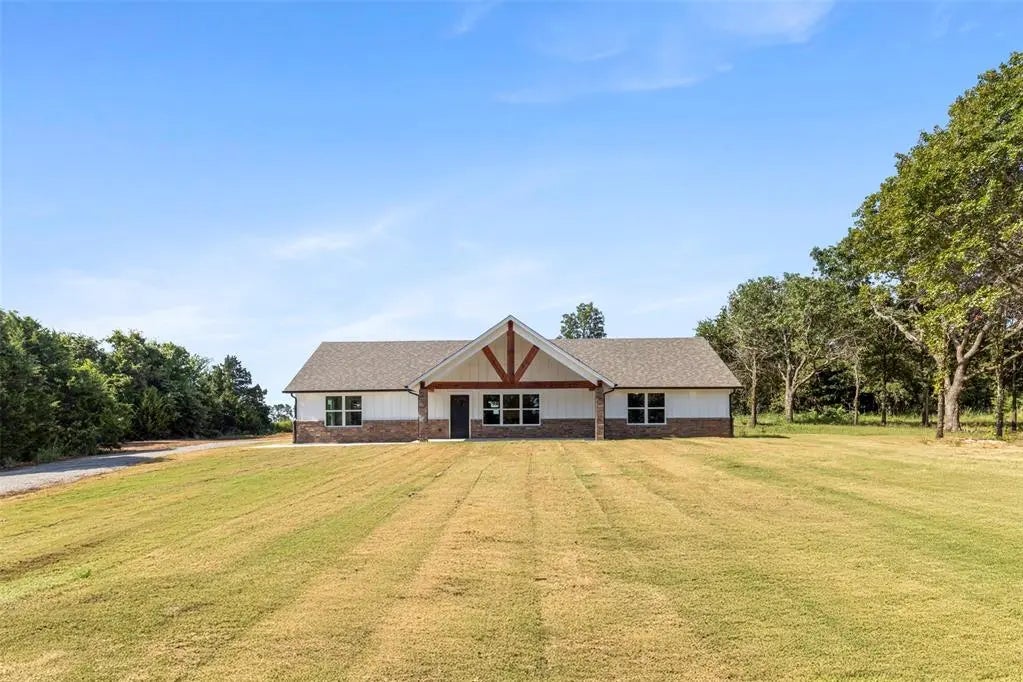 Residential Real Estate for Sale located in the neighborhood of Ranch Estates Phase I, in the city of Blanchard, OK