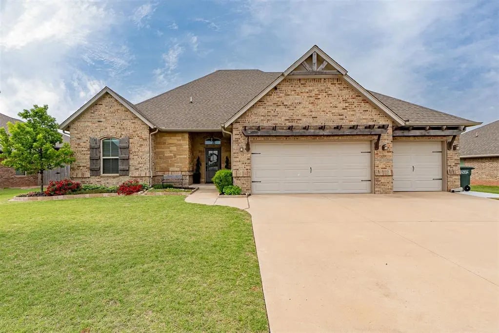 6140 Oxnard Street, Edmond
