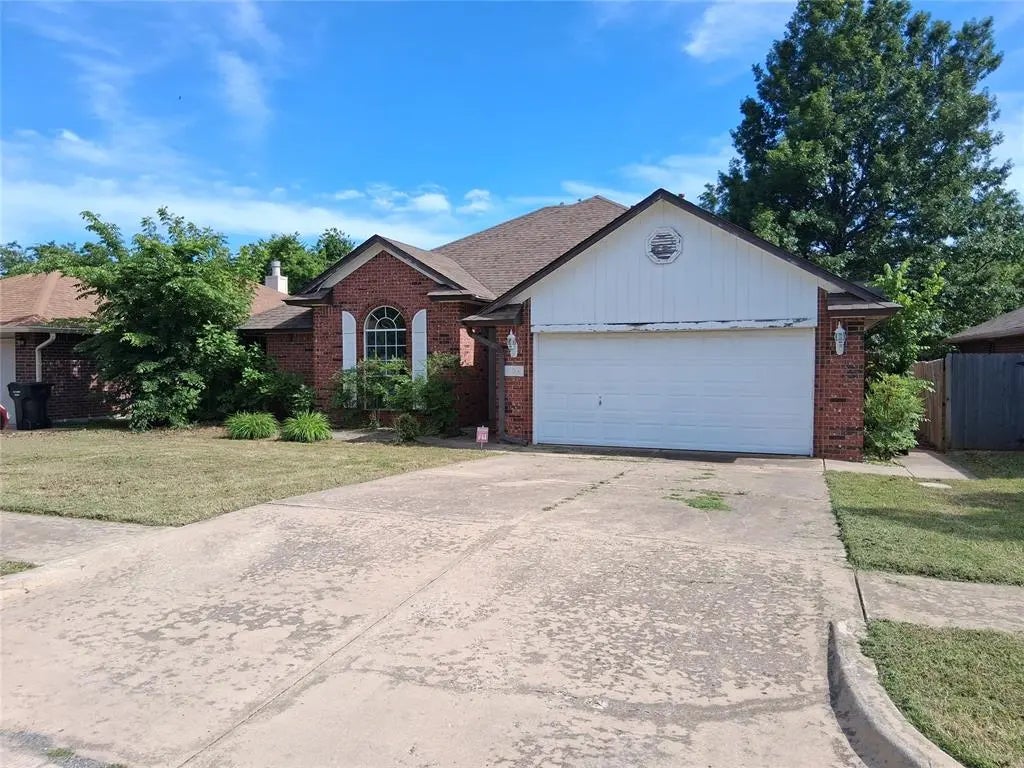 824 Se 38th Street, Moore, OK, 73129 - Quail Ridge 3 - 1170323, Residential