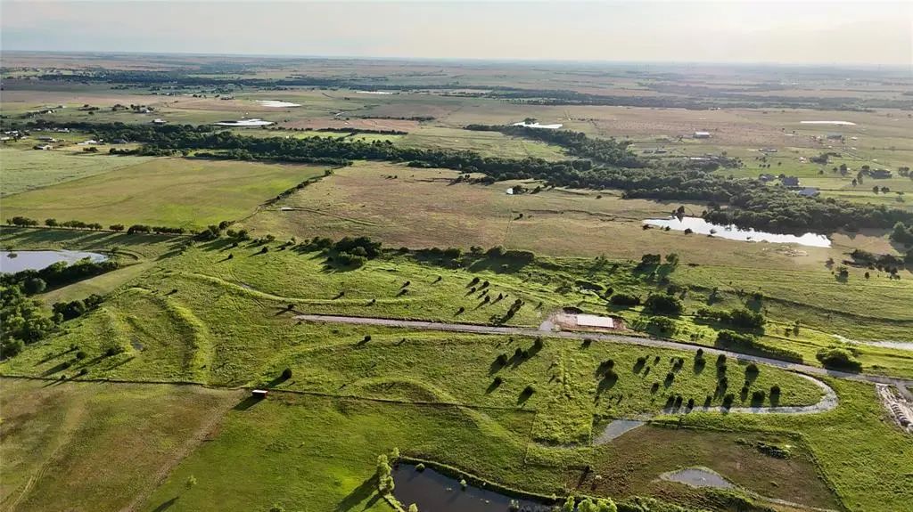 2 E 880 Road, Cashion
