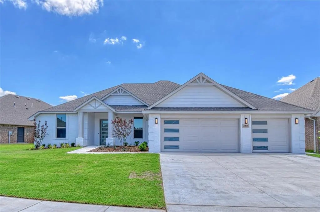 MLS #1175332 for Sale at 2240 Bretford Way, in the city of Norman, 73071