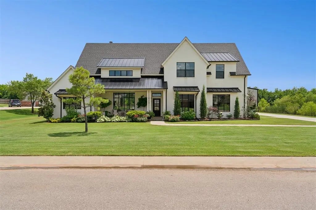 Residential Real Estate for Sale located in the neighborhood of Timber Creek Estates, in the city of Moore, OK