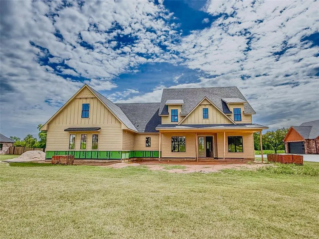 Blanchard Homes for Sale in the neighborhood of Walnut Crk Estates Add Sec 2 in the Zipcode of 73010