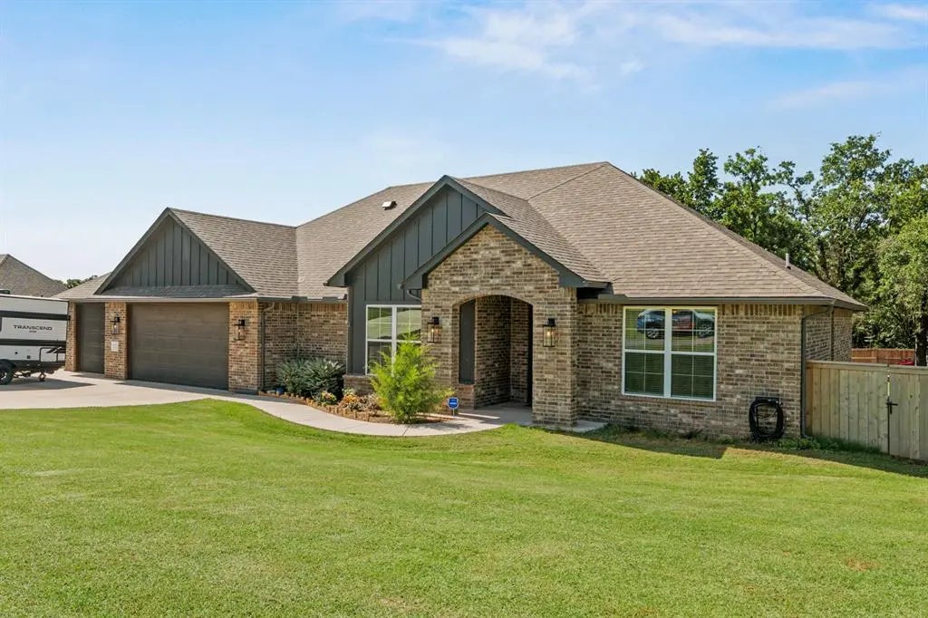 Blanchard Homes for Sale in the neighborhood of Greys Harbor in the Zipcode of 73010