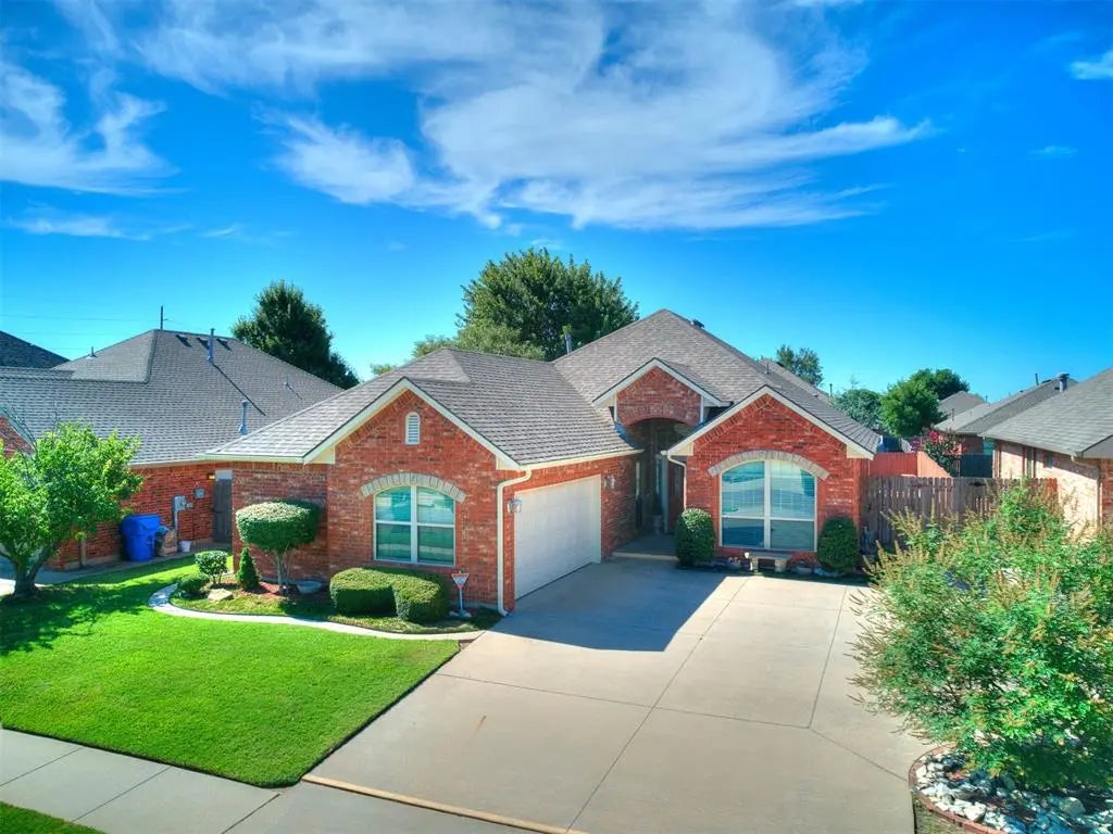 Norman Homes for Sale in the neighborhood of Cascade Estates in the Zipcode of 73072