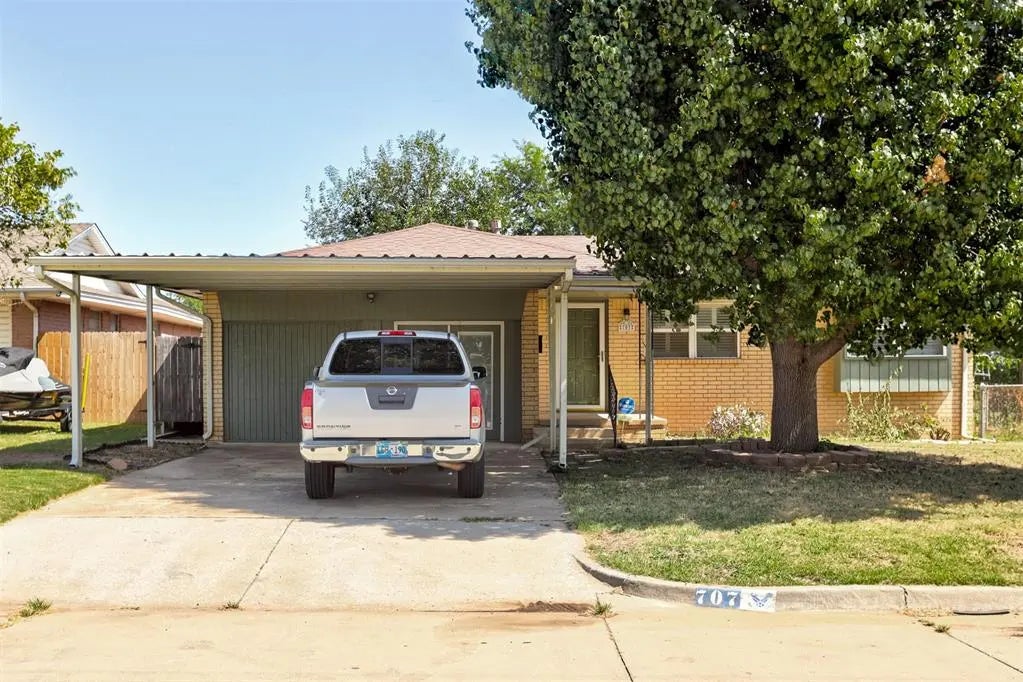 707 Crestmoor Drive, Moore, OK, 73160 - Crestmoor Heights - 1183080, Residential