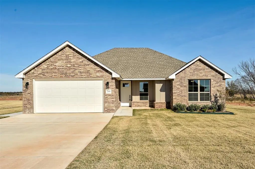 Residential Real Estate for Sale at 2090 Cash Court in the city of Blanchard by MLS #1185261