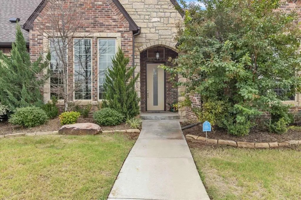 14708 Winoma Drive, Oklahoma City, OK, 73142 - Stone Manor Lakes - 1185888, Residential