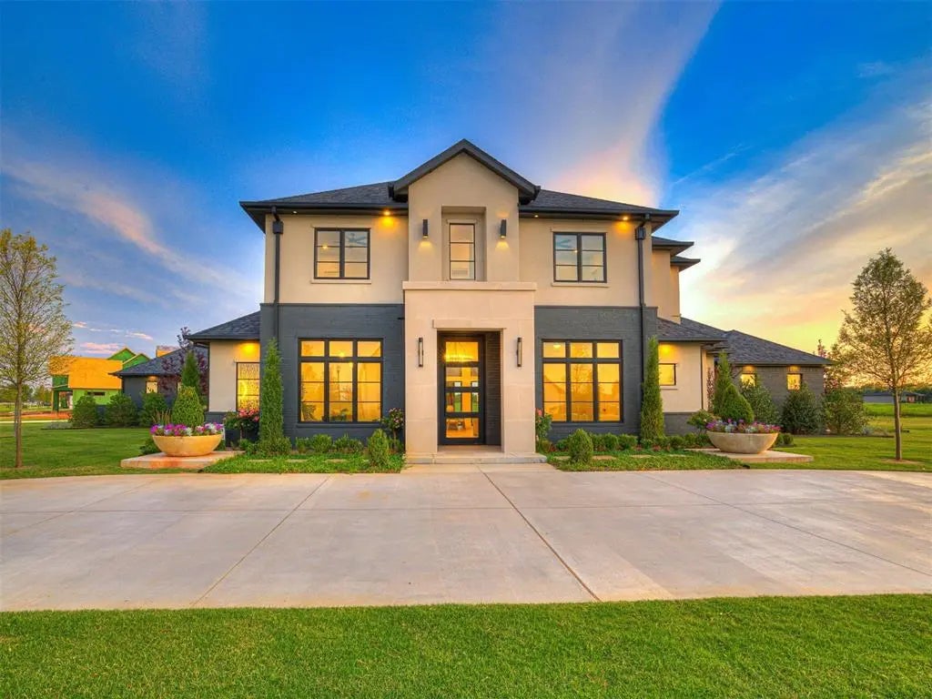 Residential Real Estate for Sale located in the neighborhood of Ranch At Lost Creek, in the city of Norman, OK