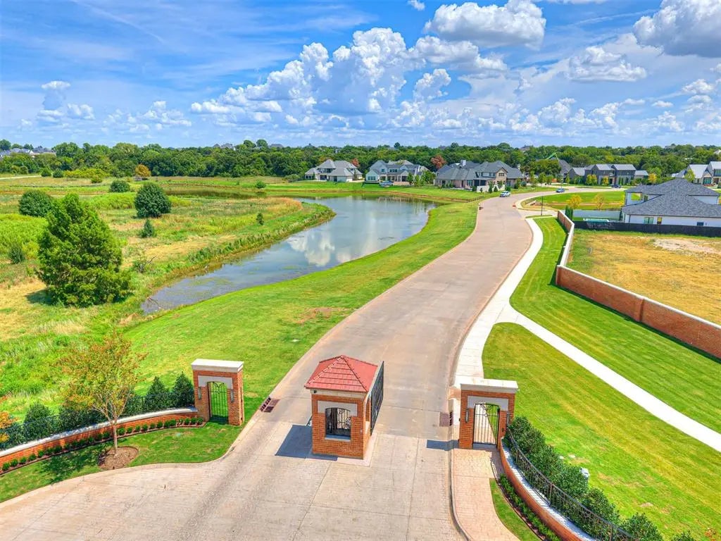 4406 Crittenden Link Court, Norman